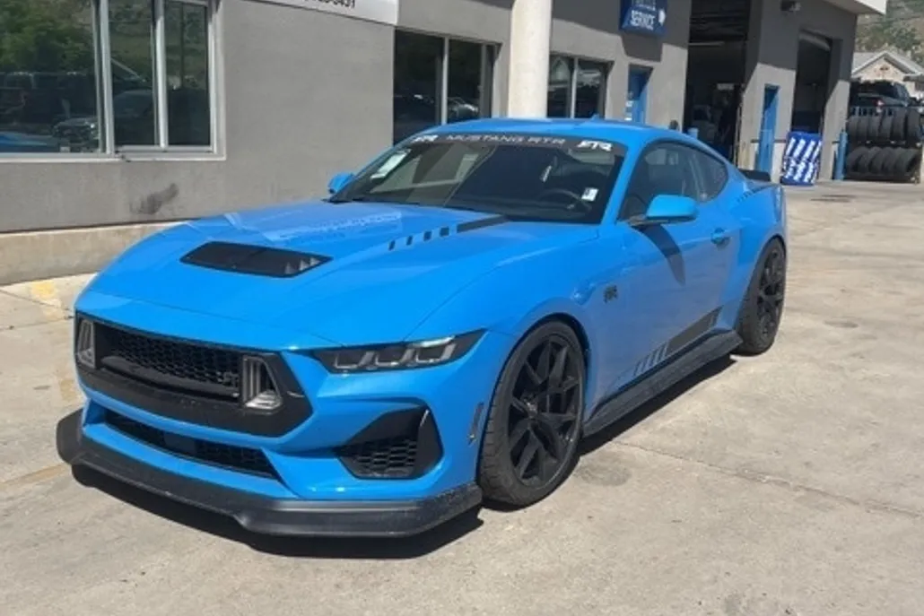 2025 Ford Mustang GT Premium photo 1