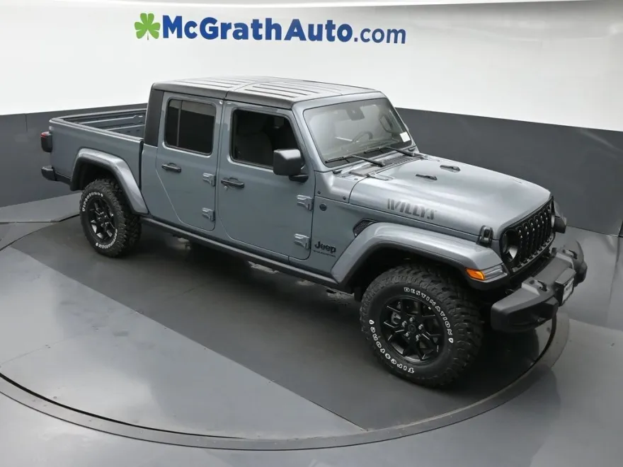 2025 Jeep Gladiator Willys photo 1