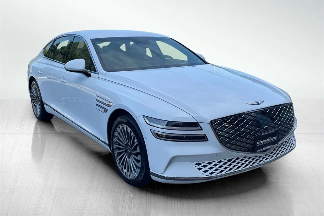 2023 Genesis Electrified G80 photo 1