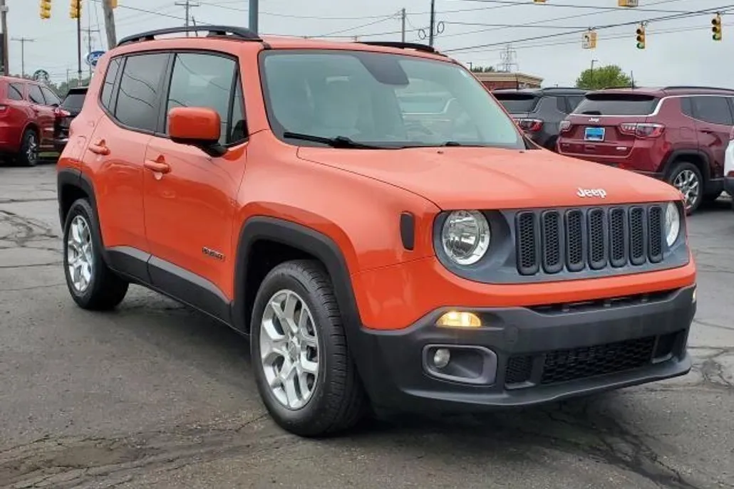 2015 Jeep Renegade Latitude photo 1