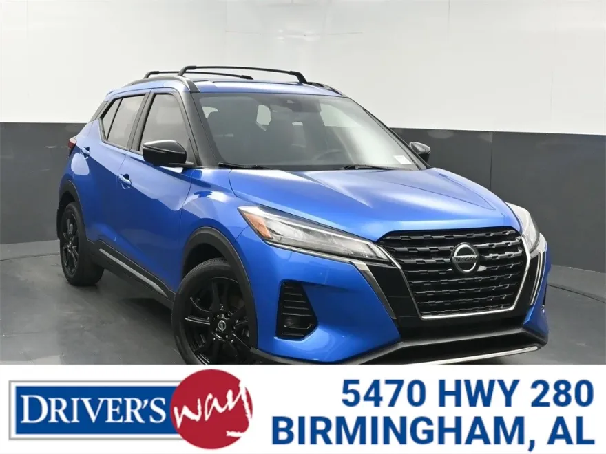 2021 Nissan Kicks SR photo 1