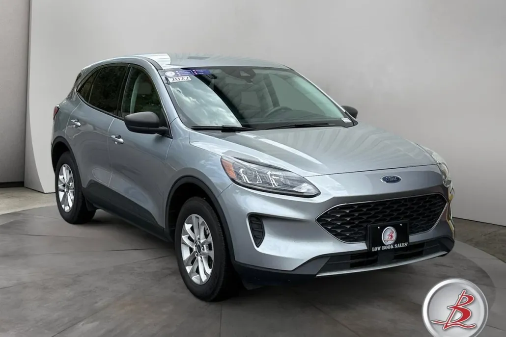 2022 Ford Escape SE photo 1