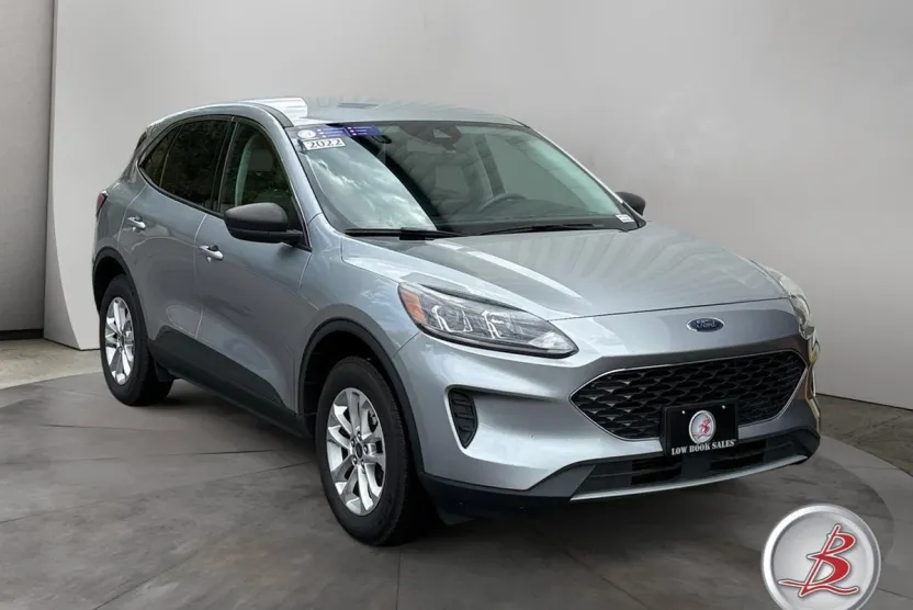 2022 Ford Escape SE photo 1