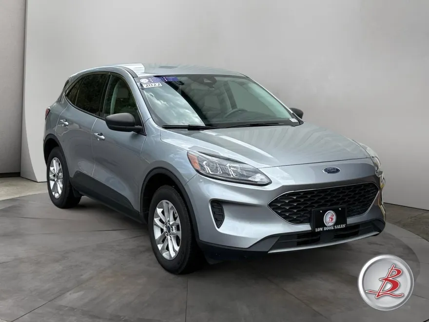 2022 Ford Escape SE photo 1