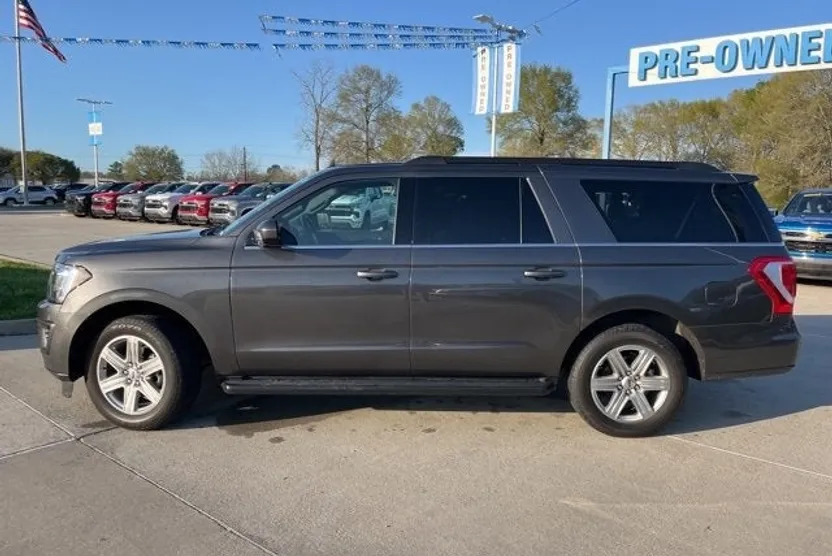 2021 Ford Expedition MAX XLT photo 1
