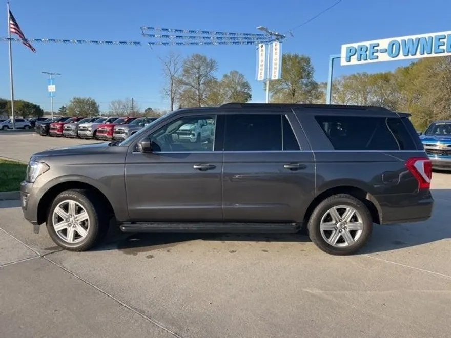 2021 Ford Expedition MAX XLT photo 1