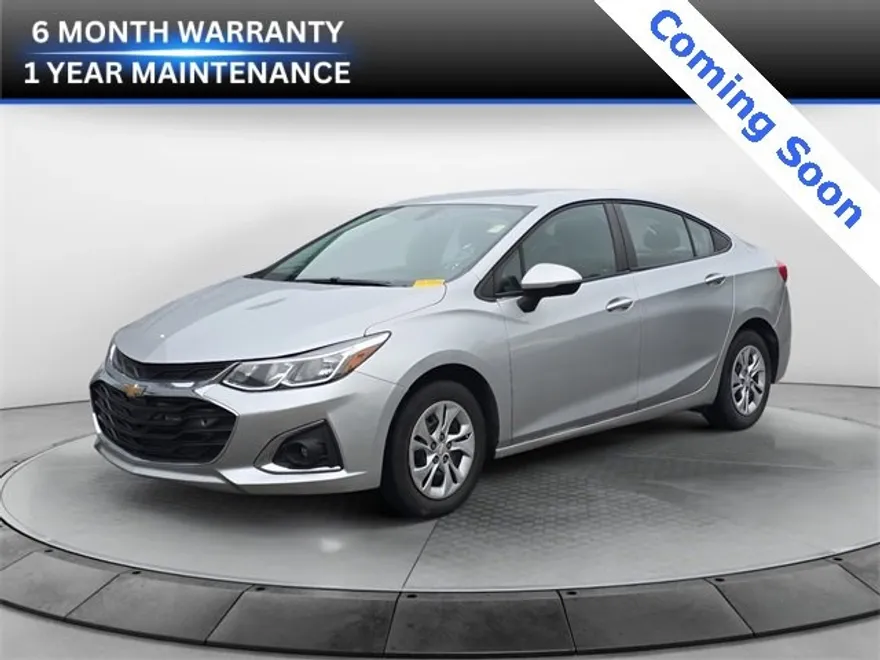 2019 Chevrolet Cruze LS photo 1