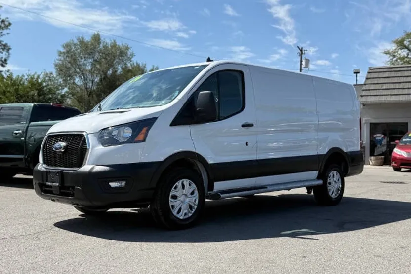 2024 Ford Transit Cargo photo 1