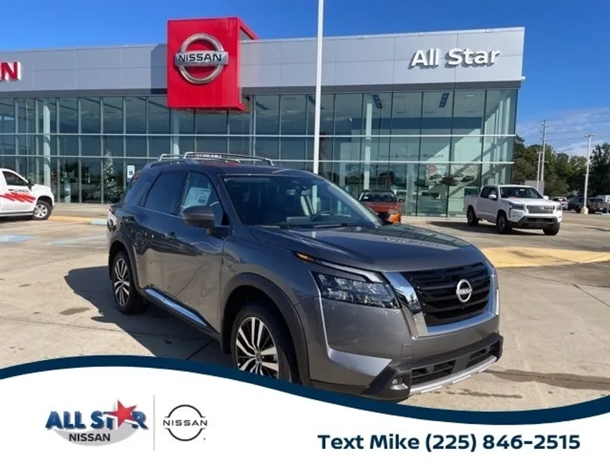 2025 Nissan Pathfinder Platinum photo 1