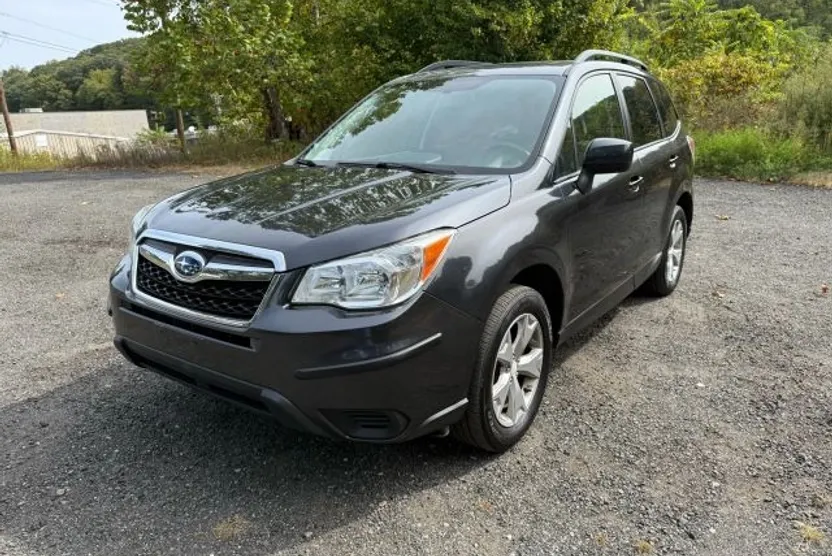 2016 Subaru Forester 2.5i Premium Sport photo 1