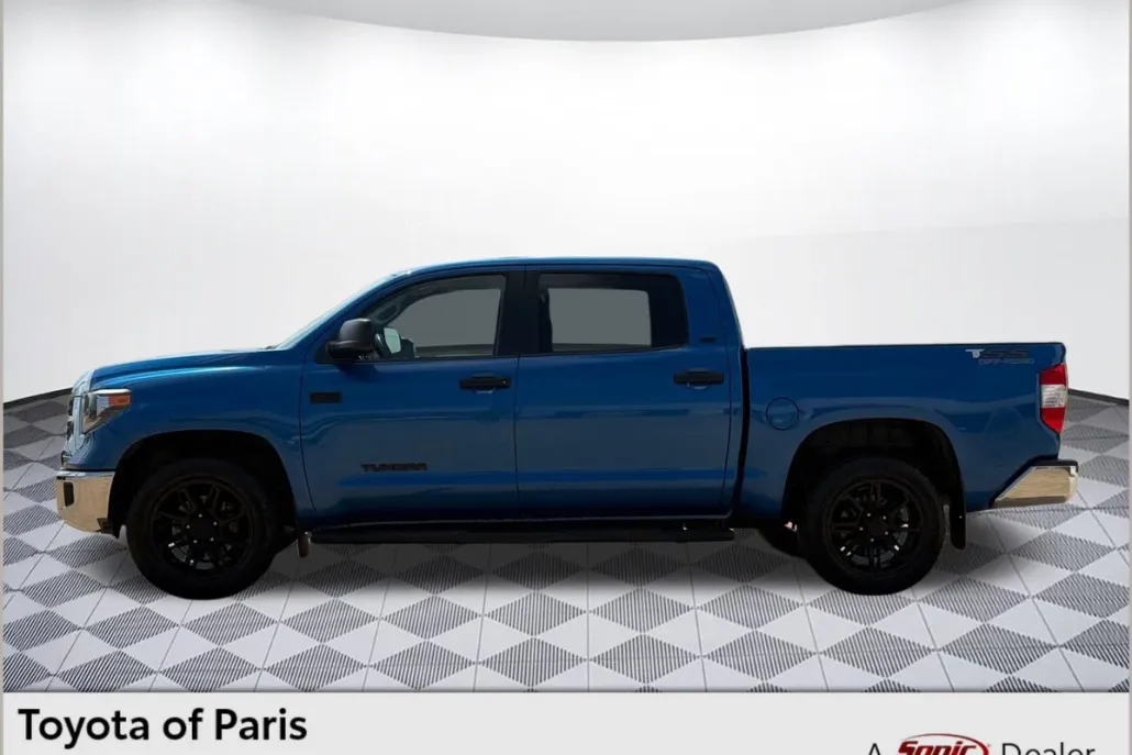 2018 Toyota Tundra SR5 photo 1