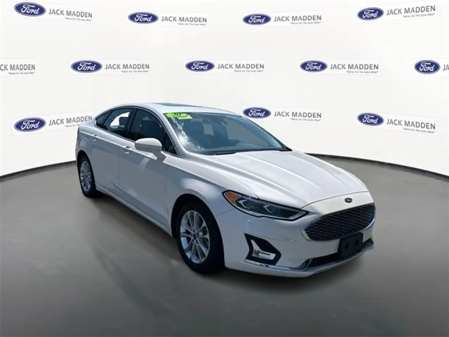 2020 Ford Fusion Energi Titanium photo 1