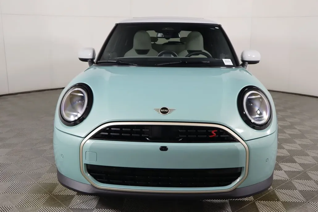2026 Mini Cooper Hardtop S 2 Door Iconic photo 1
