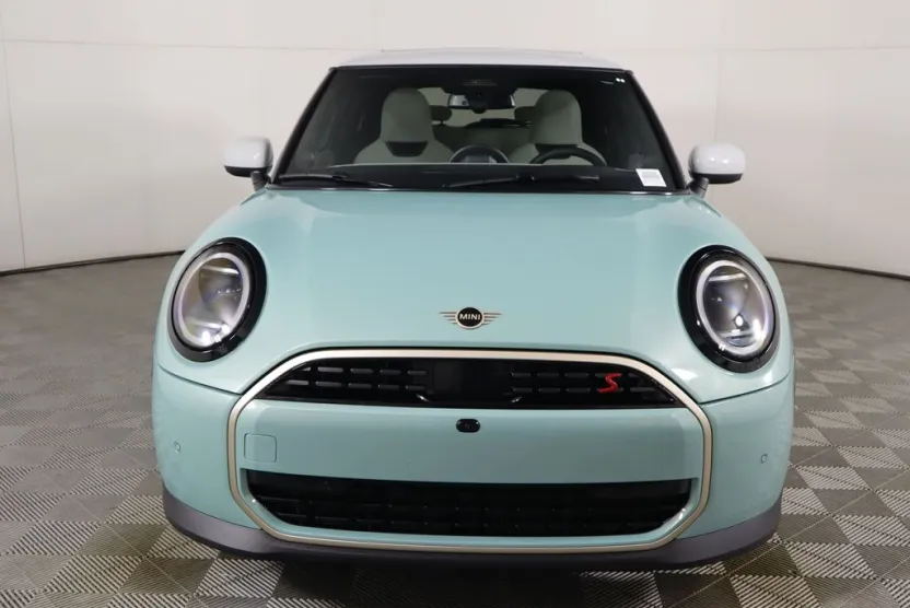 2026 Mini Cooper Hardtop S 2 Door Iconic photo 1