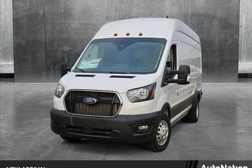 2025 Ford Transit photo 1