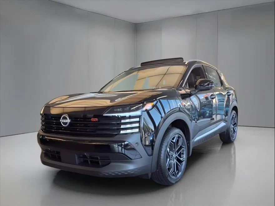 2025 Nissan Kicks SR photo 1