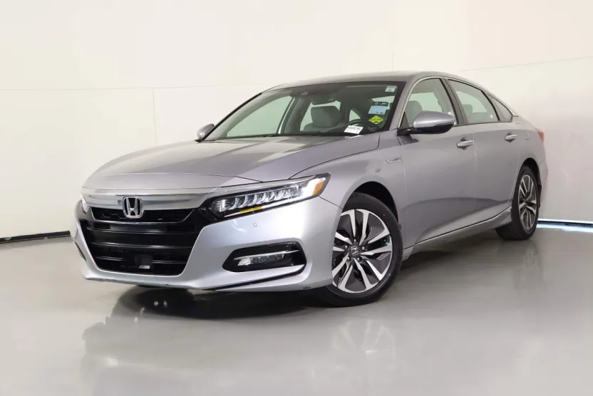 2020 Honda Accord Hybrid Touring photo 1