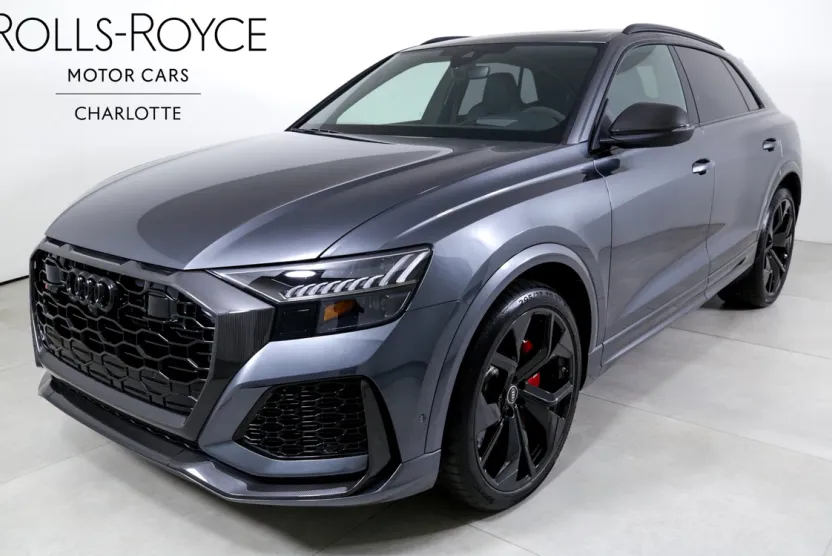 2024 Audi RS Q8 photo 1