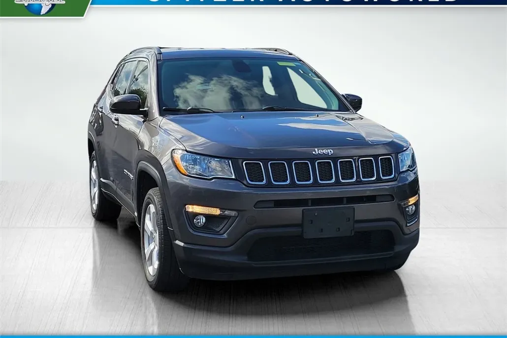2019 Jeep Compass Latitude photo 1
