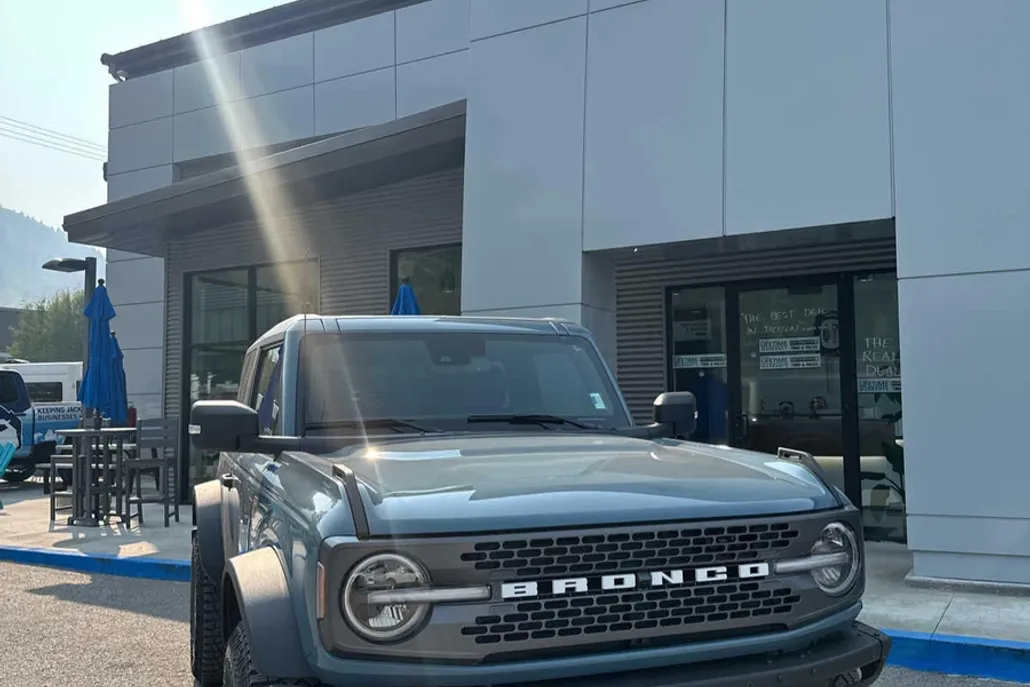2022 Ford Bronco Badlands photo 1