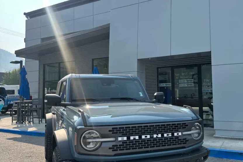 2022 Ford Bronco Badlands photo 1