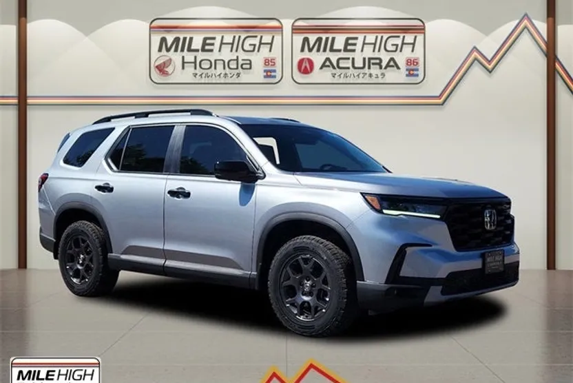 2025 Honda Pilot TrailSport photo 1