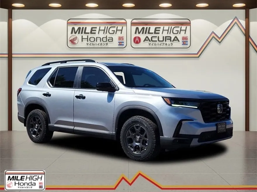 2025 Honda Pilot TrailSport photo 1