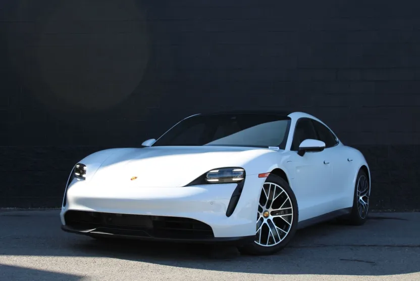 2023 Porsche Taycan 4S photo 1