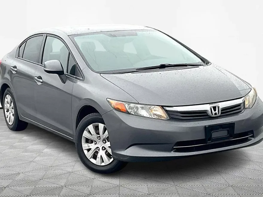 2012 Honda Civic LX photo 1