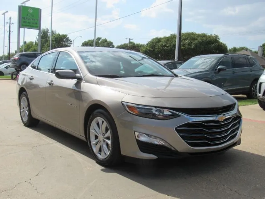2025 Chevrolet Malibu 1LT photo 1