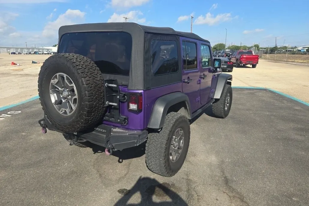 2017 Jeep Wrangler Unlimited Rubicon photo 1