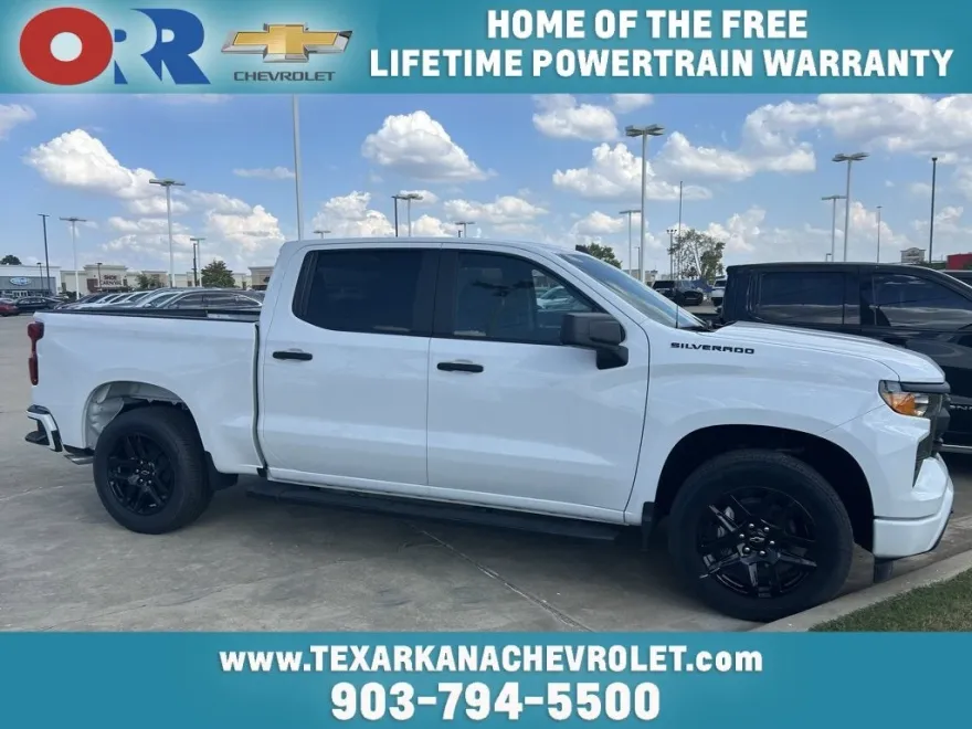 2024 Chevrolet Silverado 1500 Custom photo 1