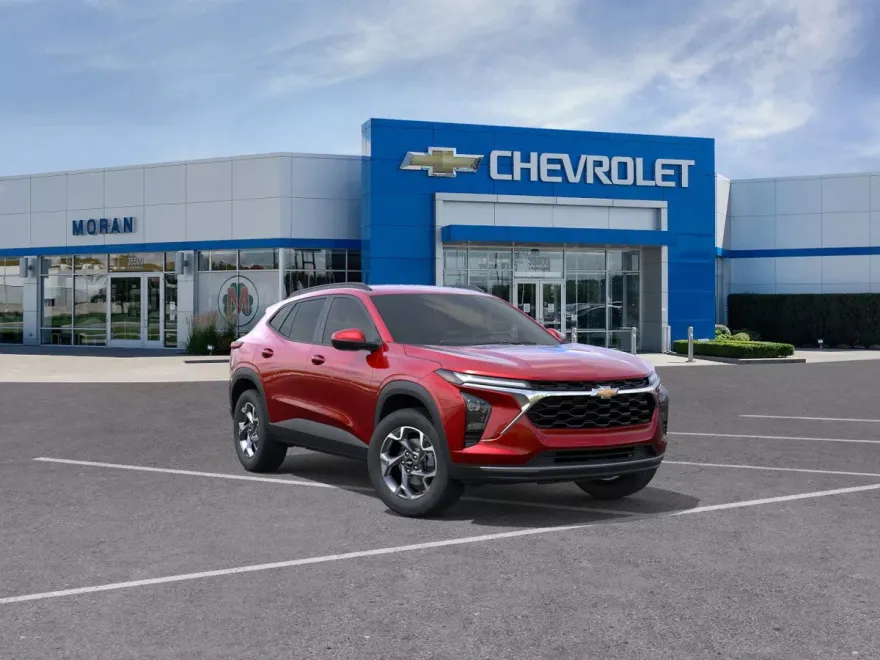 2026 Chevrolet Trax LT photo 1