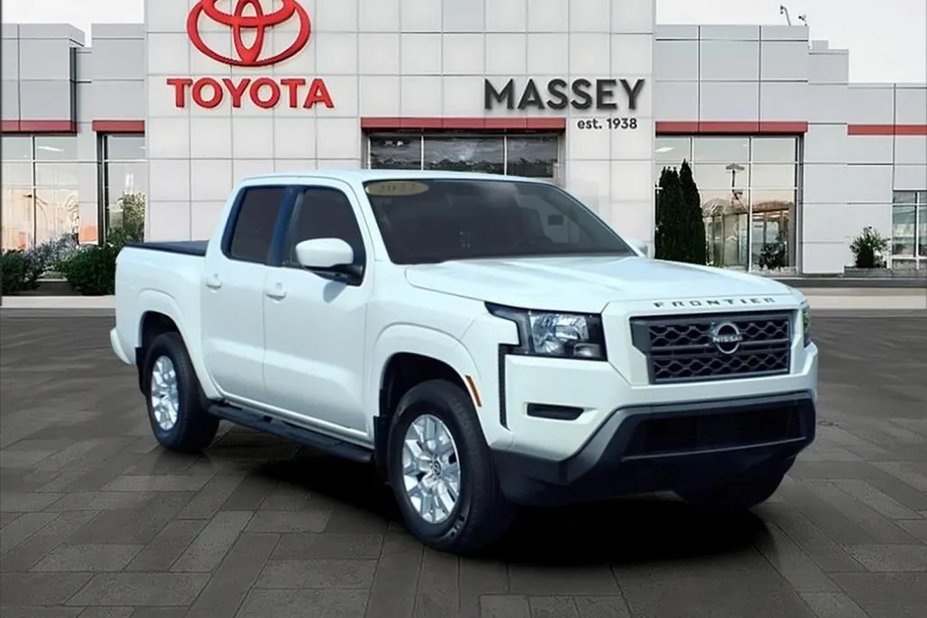 2022 Nissan Frontier SV photo 1