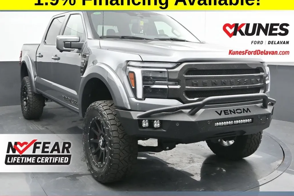2025 Ford F-150 Lariat photo 1