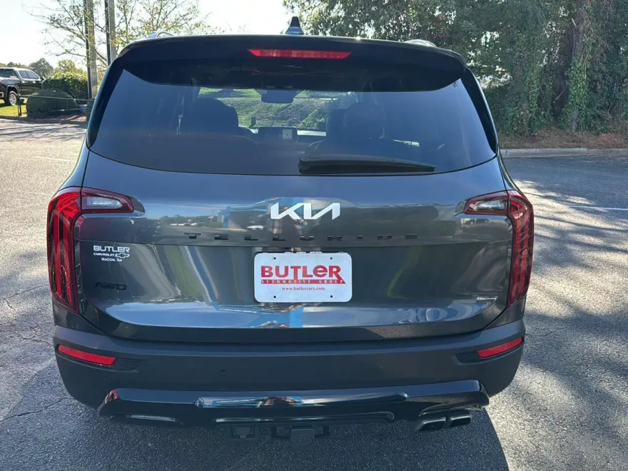 2022 Kia Telluride SX photo 1