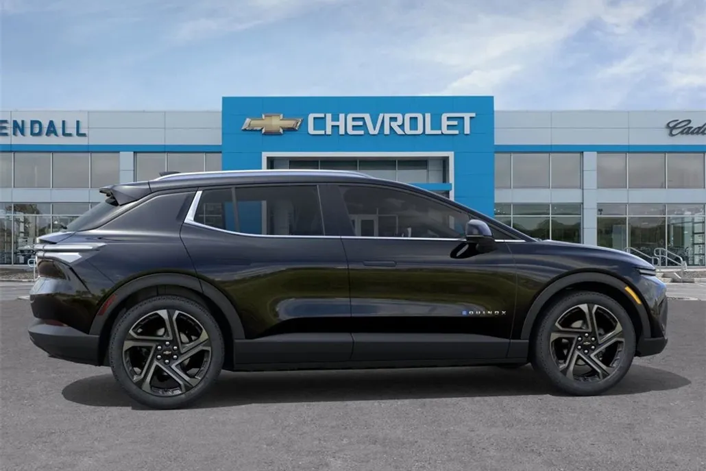 2026 Chevrolet Equinox LT photo 1