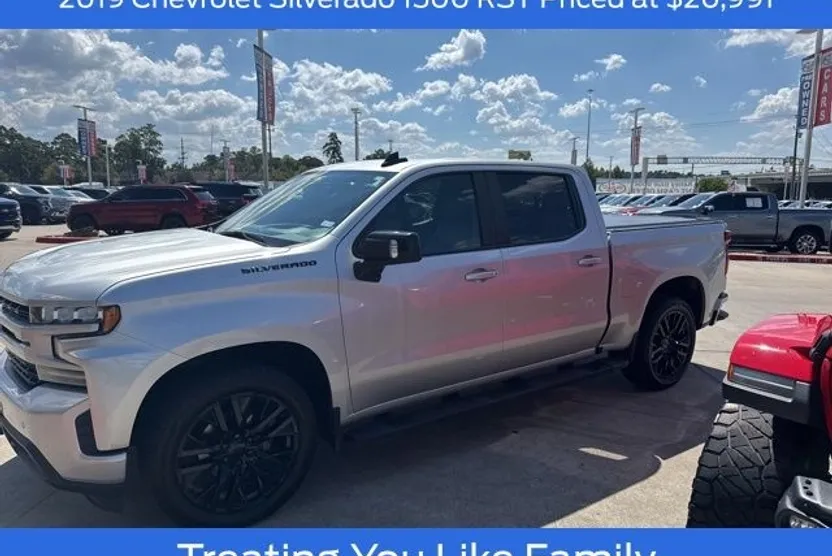 2019 Chevrolet Silverado 1500 RST photo 1