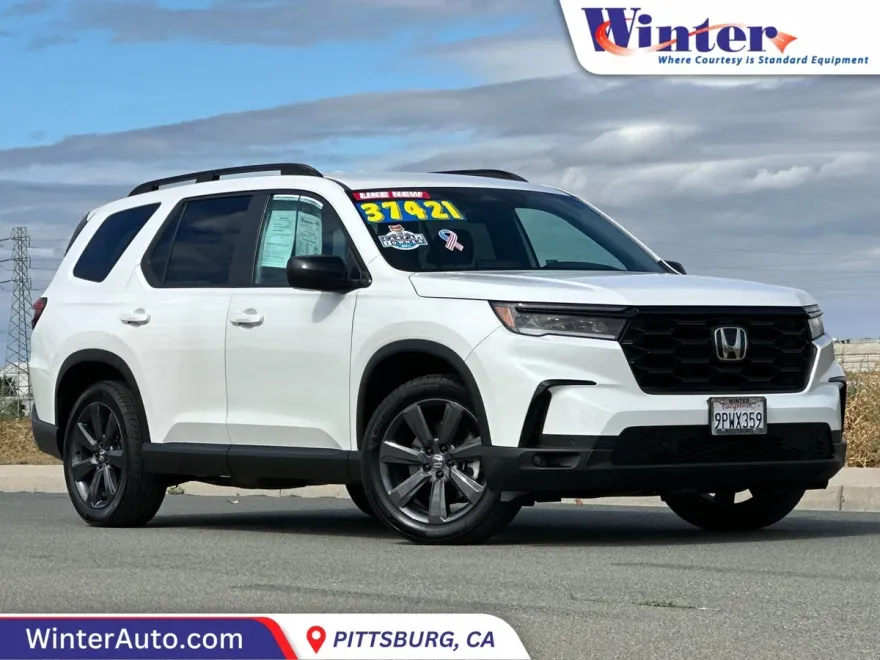 2025 Honda Pilot Sport photo 1