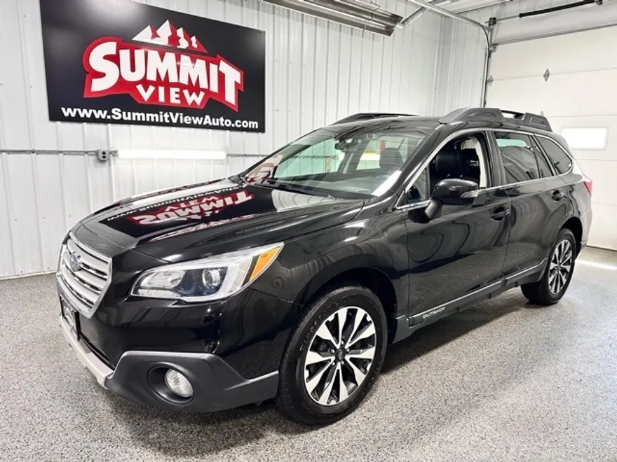 2017 Subaru Outback 2.5i Limited photo 1