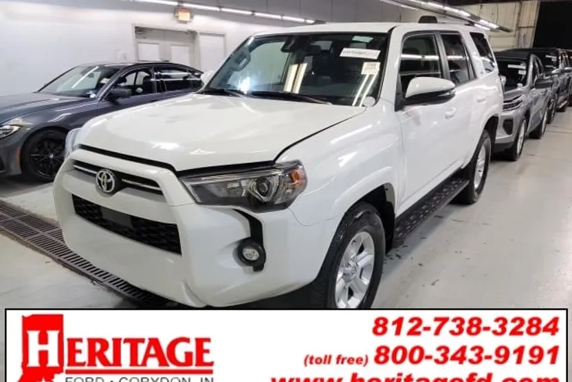 2024 Toyota 4Runner SR5 Premium photo 1