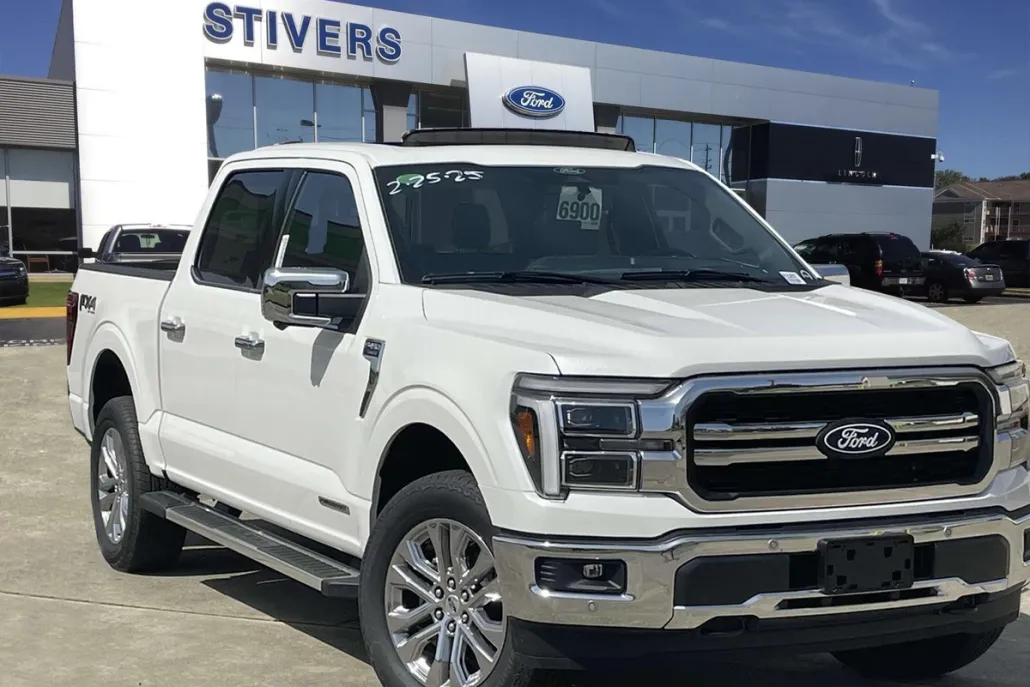 2025 Ford F-150 Lariat photo 1