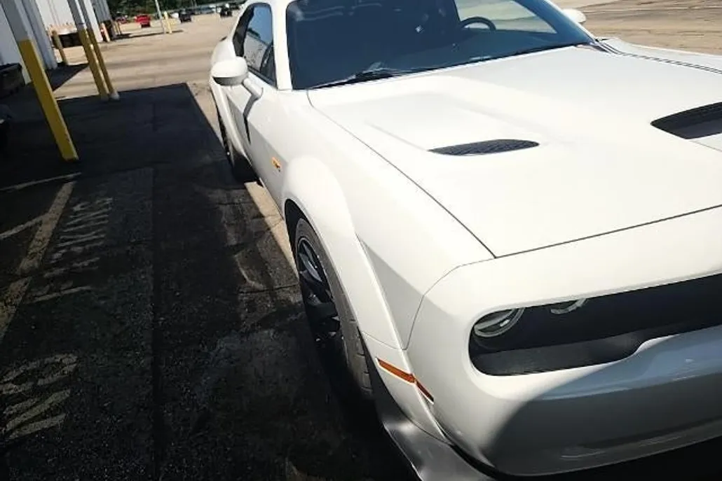2022 Dodge Challenger R/T Scat Pack Widebody photo 1
