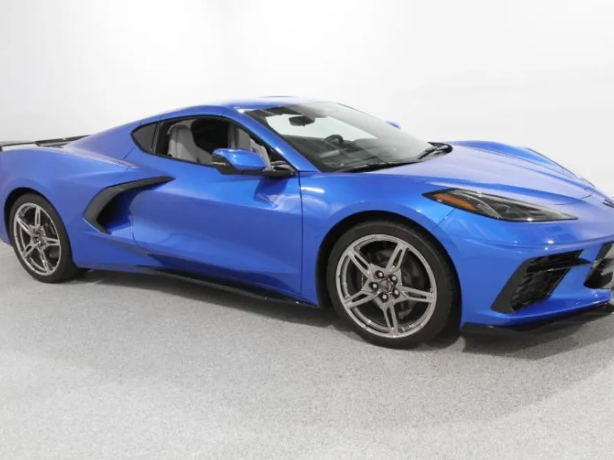 2025 Chevrolet Corvette 2LT photo 1