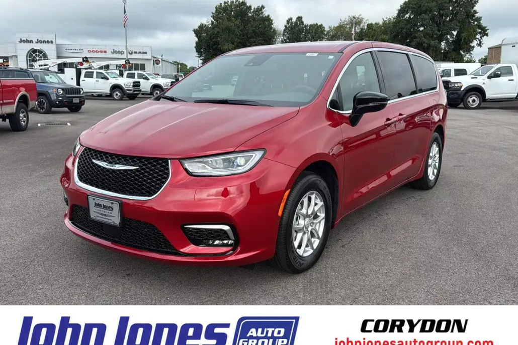 2026 Chrysler Pacifica photo 1
