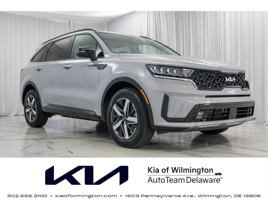 2022 Kia Sorento EX photo 1