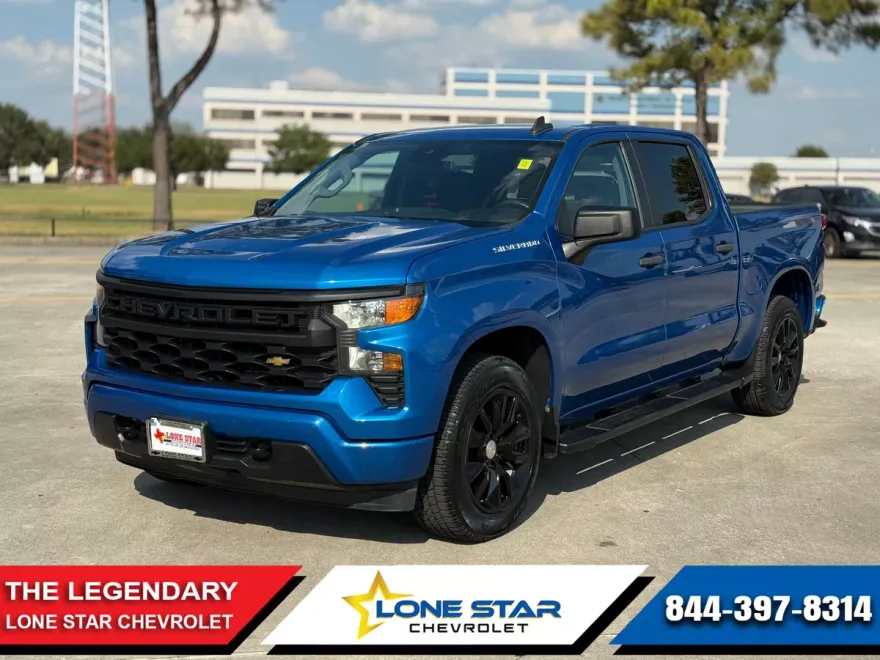 2022 Chevrolet Silverado 1500 Custom photo 1