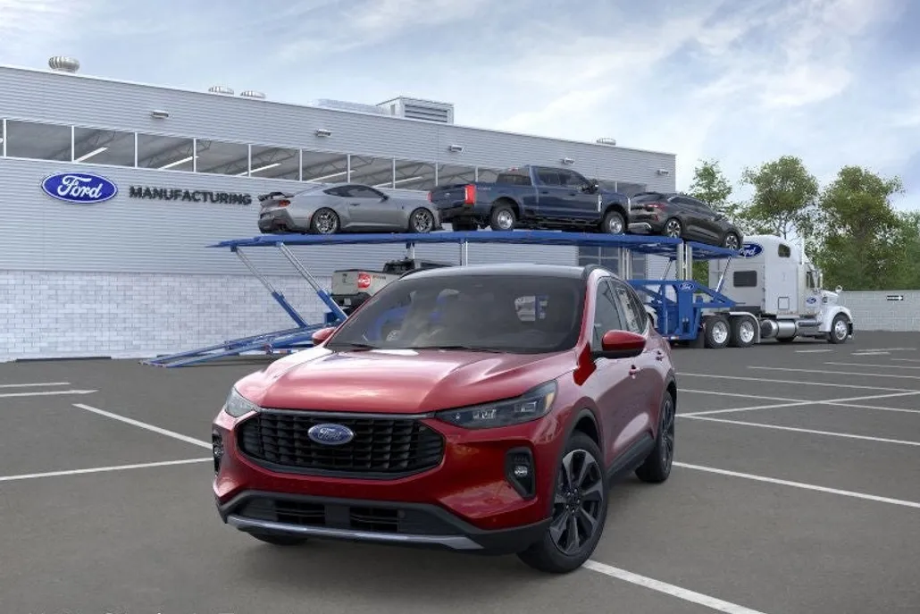 2025 Ford Escape Hybrid Platinum photo 1