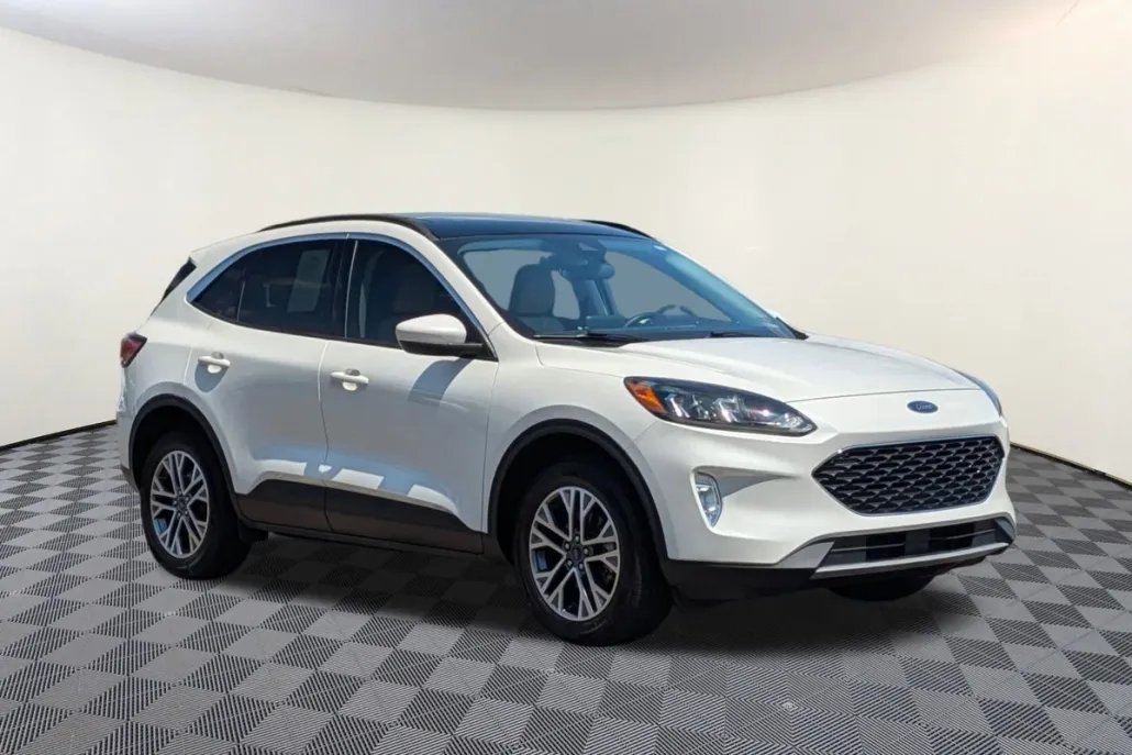 2022 Ford Escape SEL photo 1