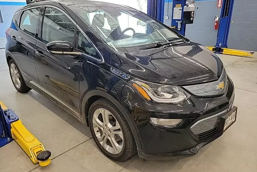 2017 Chevrolet Bolt EV photo 1